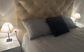 El Mercado Apartment